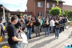 Fahnenwegbringen-2013_142