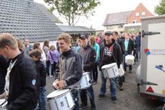 Fahnenwegbringen-2013_178