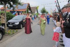 Schuetzenfestsonntagmorgen_2013_103