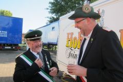 Schuetzenfestsonntagmorgen_2013_103