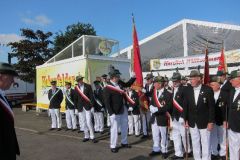 Schuetzenfestsonntagmorgen_2013_123