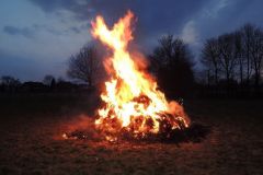 Osterfeuer-2013_11135