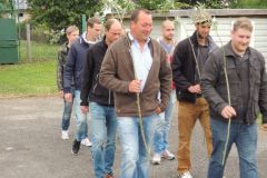 Fahnenwegbringen-2015_1108