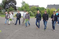 Fahnenwegbringen-2015_1109