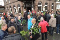 Fahnenwegbringen-2015_1111