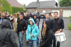 Fahnenwegbringen-2015_1131