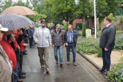 Fahnenwegbringen-2015_1135