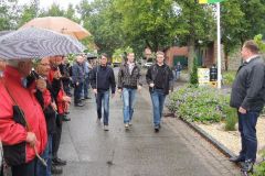 Fahnenwegbringen-2015_1136