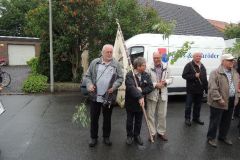 Fahnenwegbringen-2015_1142