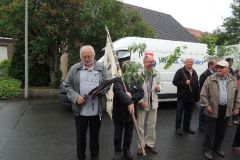 Fahnenwegbringen-2015_1143