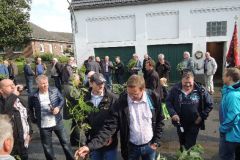 Fahnenwegbringen-2015_1149