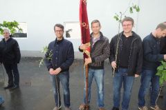 Fahnenwegbringen-2015_1150