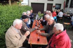 Fahnenwegbringen-2015_1173