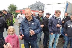 Fahnenwegbringen-2015_1195