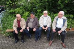 Fahnenwegbringen-2015_1237
