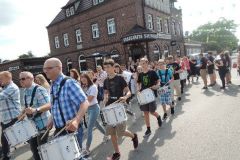 Fahnenwegbringen-2017_10113