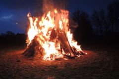 Osterfeuer-2018_10200