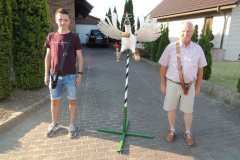 Vogel-zur-Koenigin-bringen-23.06.2022_100121